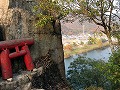 石畳（いわだたみ）神社