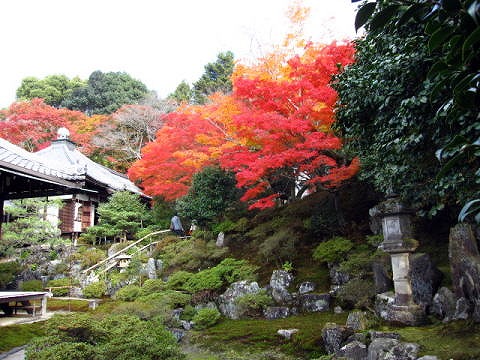 霊鑑寺